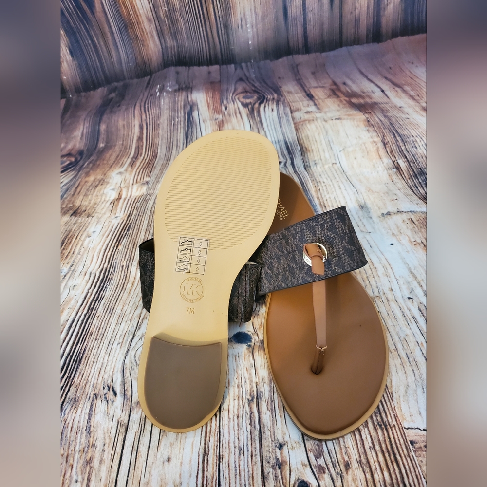 Michael Kors Cindy Sandal Mini Logo - Picture 3 of 6